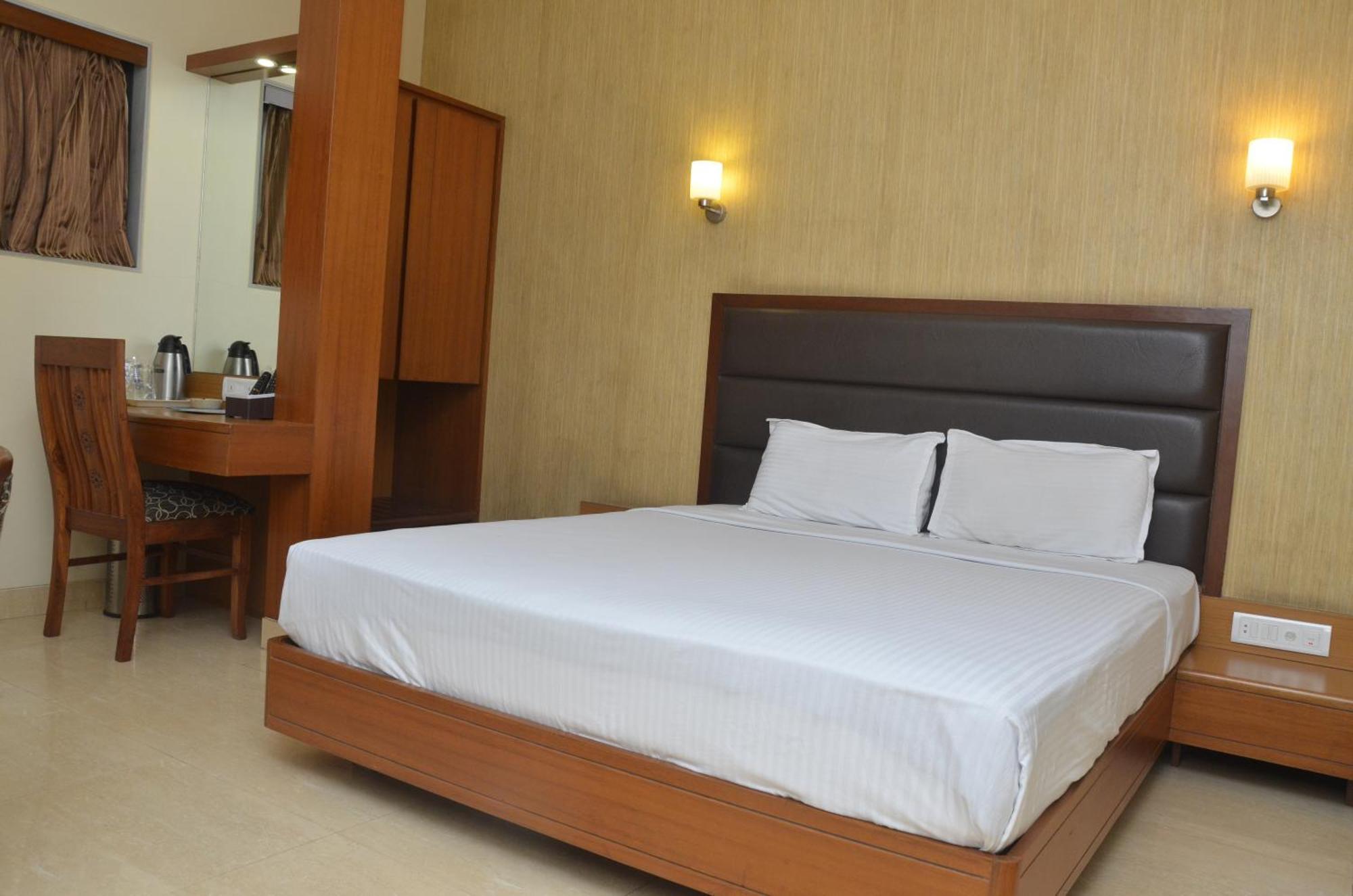 Hotel Ashray International, Sion - Near Bkc — Photos 2